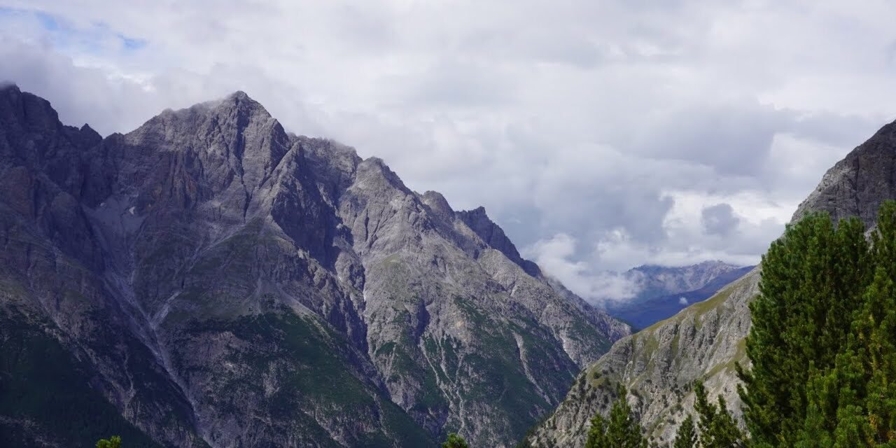 Descubre la Magia de Scuol Graubünden: Guía Completa para tu Próxima Aventura en Suiza